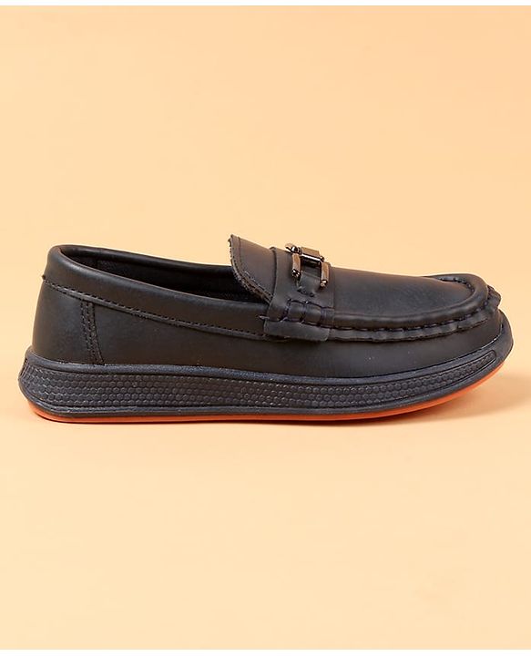 Cute Walk by Babyhug Slip On Solid Color Loafers - Brown