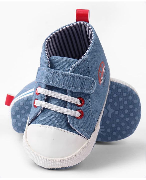 Cute Walk by Babyhug Velcro Closure Booties with Car Print- Sky Blue