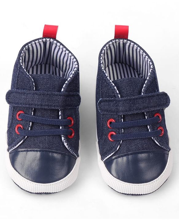 Cute Walk by Babyhug Velcro Closure Booties with Car Print- Sky Blue