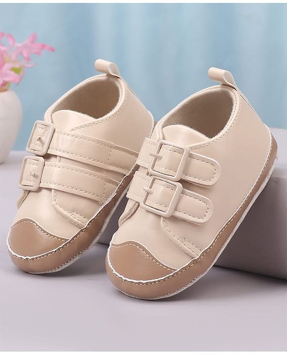 Cute Walk by Babyhug Velcro Closure Solid Colour Booties -Beige