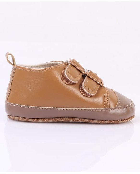 Cute Walk by Babyhug Velcro Closure Solid Colour Booties -Beige