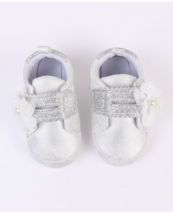 Cute Walk by Babyhug Velcro Closure Booties with Glitter Print & Floral Applique - Silver