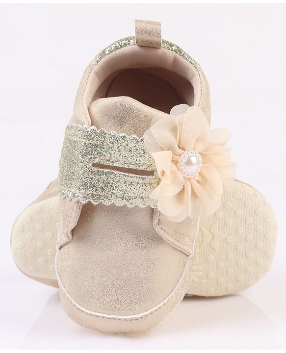 Cute Walk by Babyhug Velcro Closure Booties with Glitter Print & Floral Applique - Silver