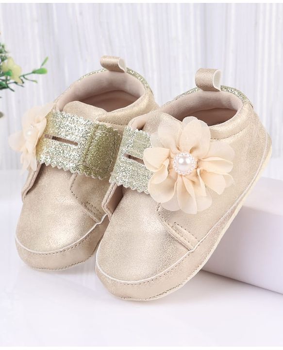 Cute Walk by Babyhug Velcro Closure Booties with Glitter Print & Floral Applique - Silver