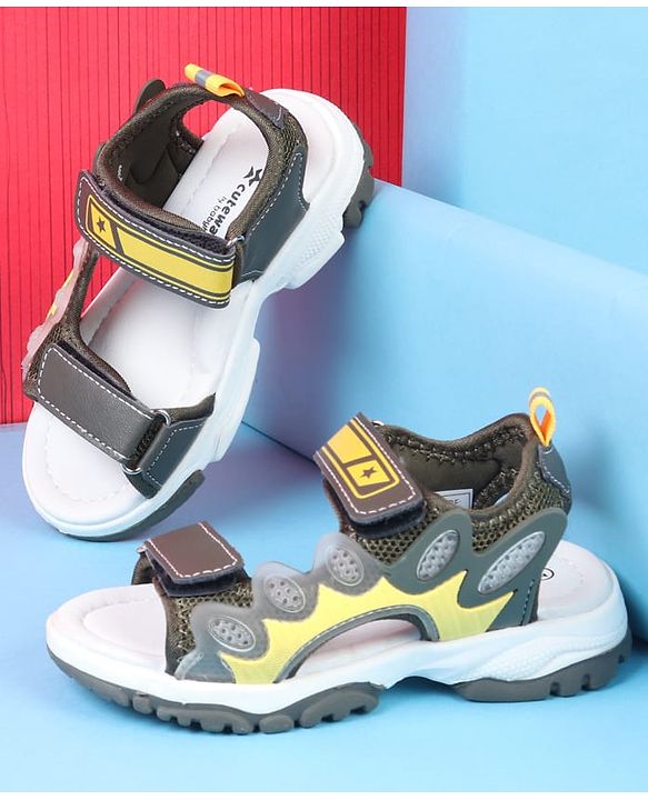 Cute Walk by Babyhug Velcro Closure Sandals - Black