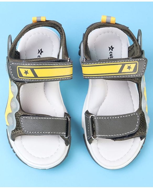 Cute Walk by Babyhug Velcro Closure Sandals - Black