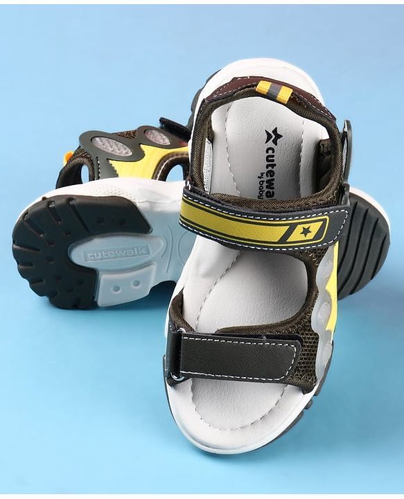Cute Walk by Babyhug Velcro Closure Sandals - Black