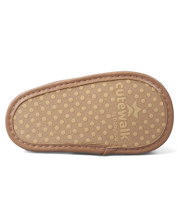 Cute Walk by Babyhug Velcro Closure Solid Colour Booties with Floral Applique- White