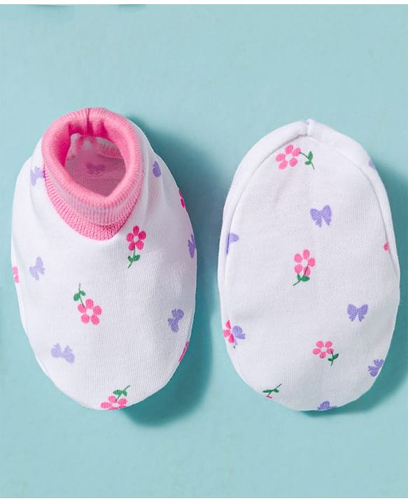 Babyhug 100% Cotton Knit Cap Mittens & Booties With Floral Print Multicolor - Diameter 9.5 cm