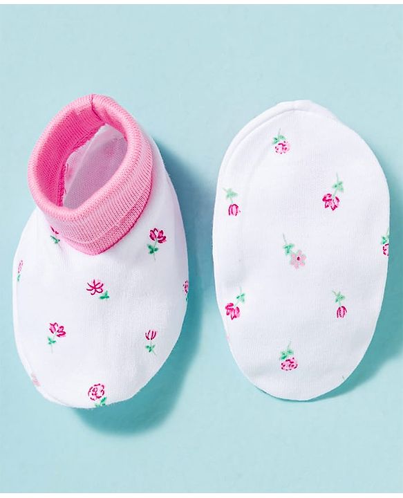 Babyhug 100% Cotton Knit Cap Mittens & Booties With Floral Print Multicolor - Diameter 9 cm