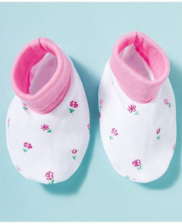 Babyhug 100% Cotton Knit Cap Mittens & Booties With Floral Print Multicolor - Diameter 9 cm