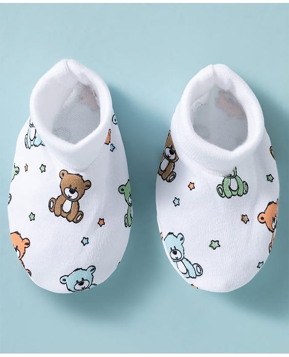 Babyhug 100% Cotton Knit Mittens & Booties With Teddy Bear Print - Multicolor