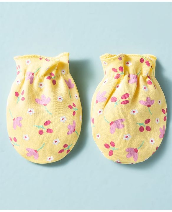 Babyhug 100% Knit Cotton Mittens & Booties With Floral Print - Multicolor