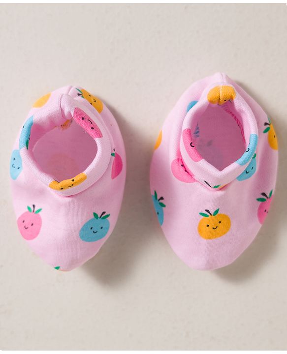 Babyhug 100% Cotton Interlock Knit Mittens & Booties Set With Fruits Print - Pink