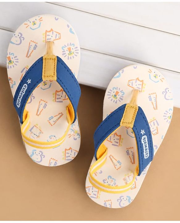 Cute Walk by Babyhug Animals Printed Flip Flops with Back Strap - White & Blue