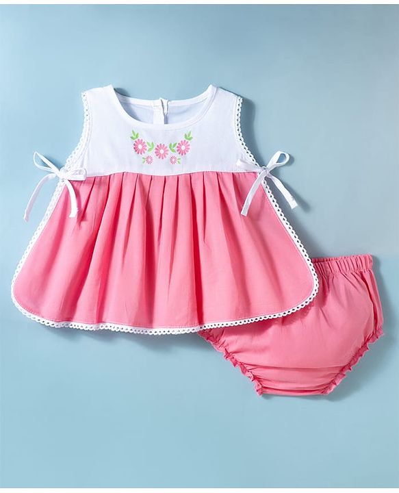 Babyhug 100 % Cotton Cambric Woven Sleeveless Jhabla & Bloomer With Floral Print - Multicolor