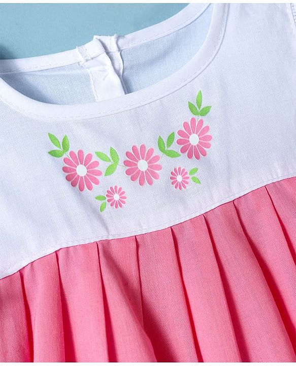 Babyhug 100 % Cotton Cambric Woven Sleeveless Jhabla & Bloomer With Floral Print - Multicolor