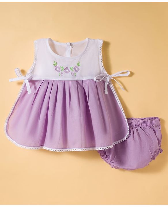 Babyhug 100 % Cotton Cambric Woven Sleeveless Jhabla & Bloomer With Floral Print - Multicolor