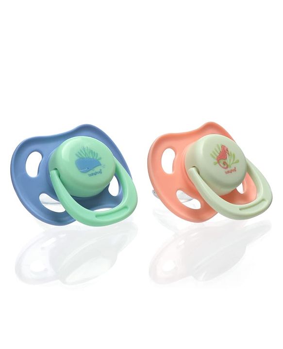 Babyhug Whale & Sea Horse Print Orthodontic Pacifier Pack of 2| 0+ Months| Protective Hygienic Cap| Breathable Airflow Vents| Orthodontic Silicone Teat| Food-Grade Silicone| BPA Free | Baby Safe