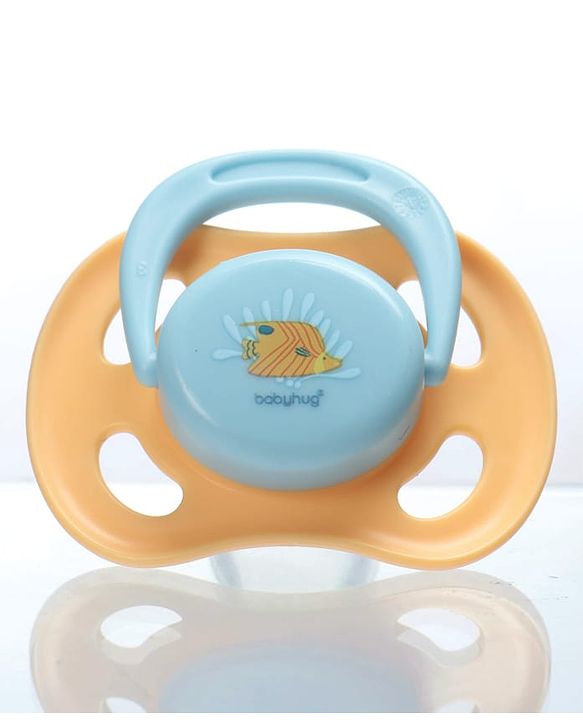Babyhug Seahorse Print Orthodontic Pacifier Pack of 2| 3+ Months| Protective Hygienic Cap| Breathable Airflow Vents | Orthodontic Silicone Teat | Food-Grade Silicone | BPA Free | Baby Safe