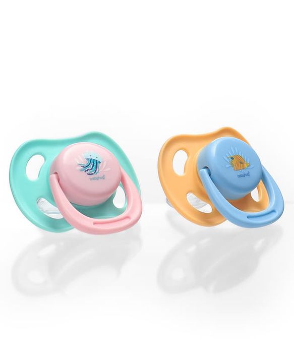 Babyhug Seahorse Print Orthodontic Pacifier Pack of 2| 3+ Months| Protective Hygienic Cap| Breathable Airflow Vents | Orthodontic Silicone Teat | Food-Grade Silicone | BPA Free | Baby Safe