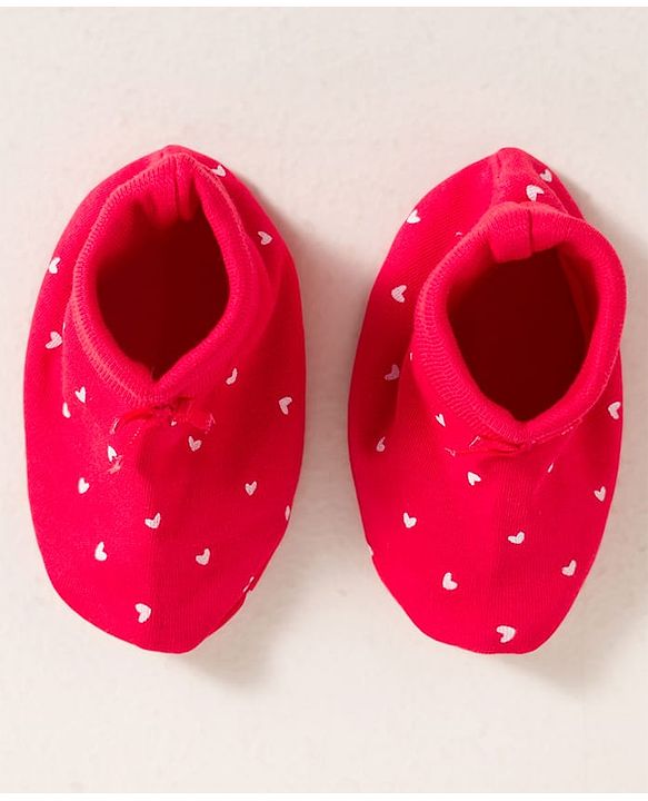 Babyhug 100% Cotton Knit Cap Mittens & Booties with Heart Print & Bow Applique Red - Diameter 14 cm