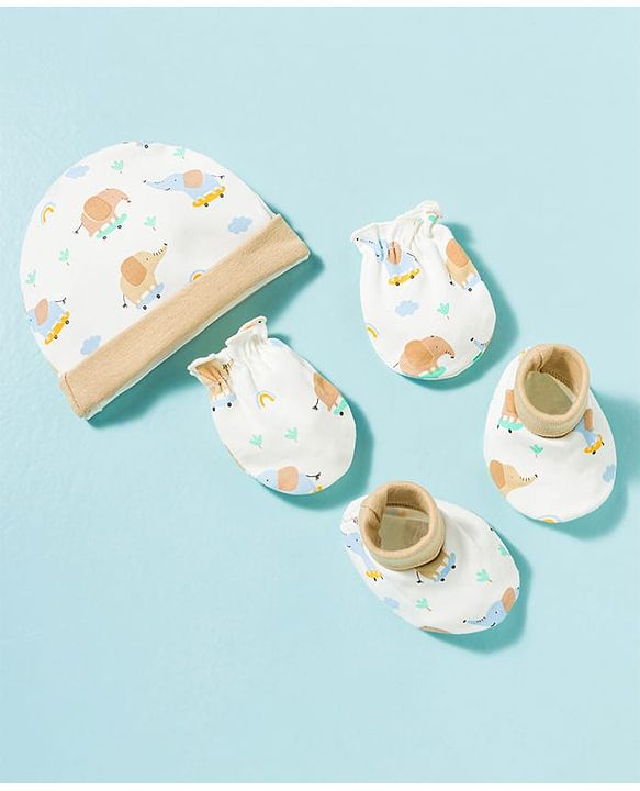Babyhug 100% Cotton Knit Cap Mittens & Booties With Elephant Print Multicolor - Diameter 17 cm