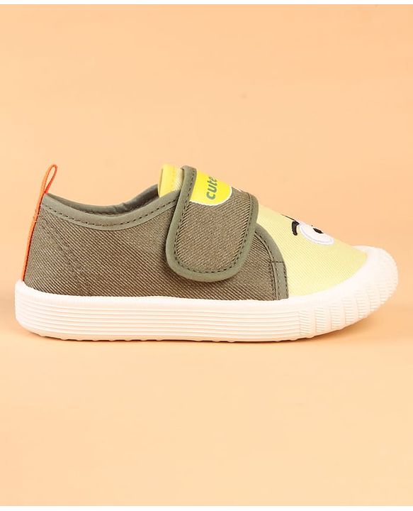 Cute Walk by Babyhug Velcro Closure Casual Shoes with Embroidery Detailing & Text Print - Yellow