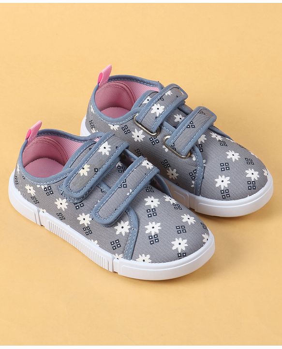 Cute Walk by Babyhug Velcro Closure Casual Shoes with Floral Pint - Blue