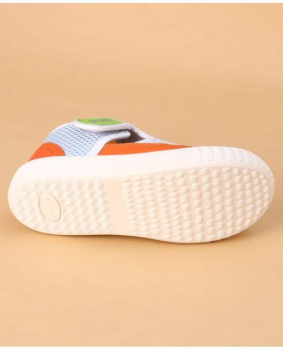 Cute Walk by Babyhug Velcro Closure Solid Casual Shoes - Navy Blue