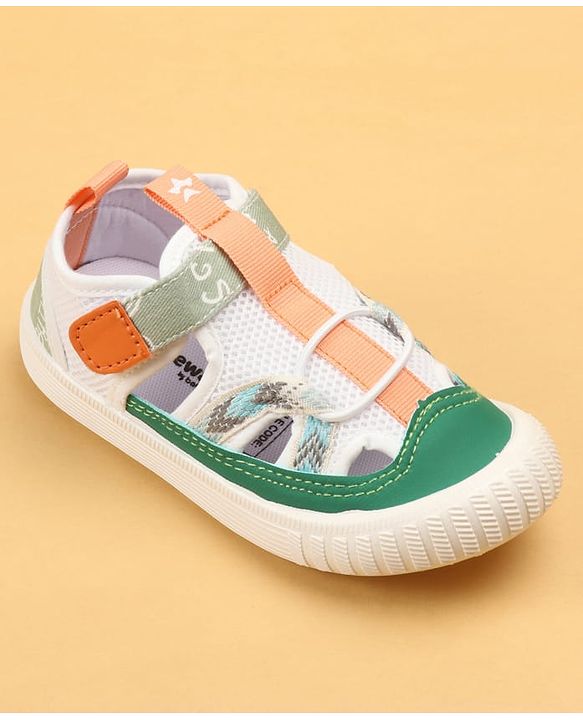 Cute Walk by Babyhug Velcro Closure Printed Casual Shoes - Pink