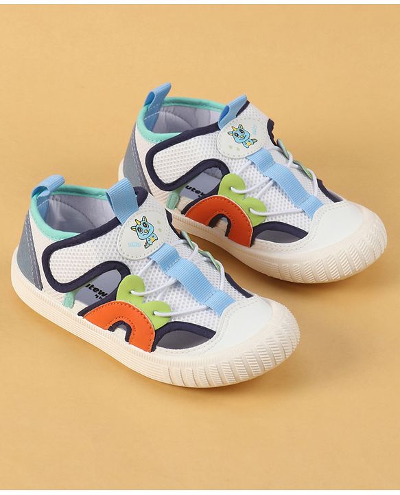 Cute Walk by Babyhug Velcro Closure Casual Shoes with Unicorn Pint - Blue