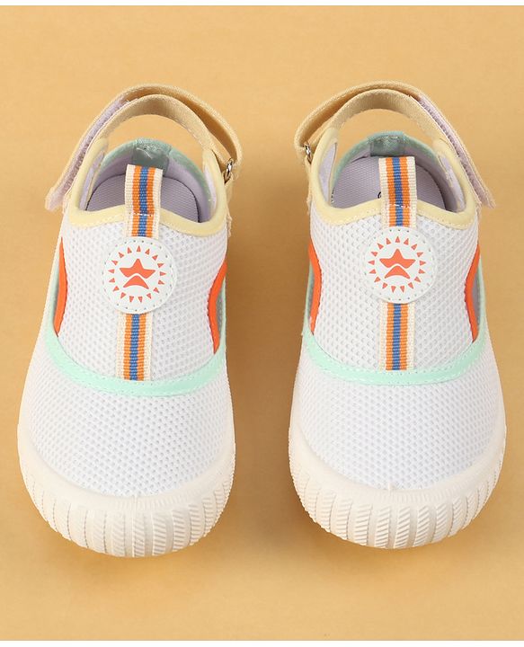 Cute Walk by Babyhug Velcro Closure Casual Shoes with Patch Detailing - White & Yellow