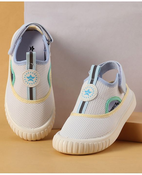Cute Walk by Babyhug Velcro Closure Casual Shoes with Patch Detailing - White & Yellow