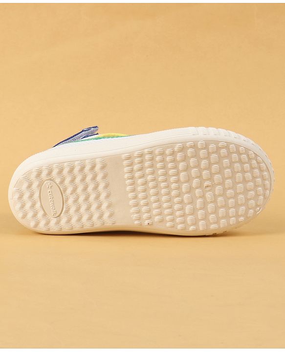 Cute Walk by Babyhug Velcro Closure Casual Shoes with Patch Detailing - White & Yellow