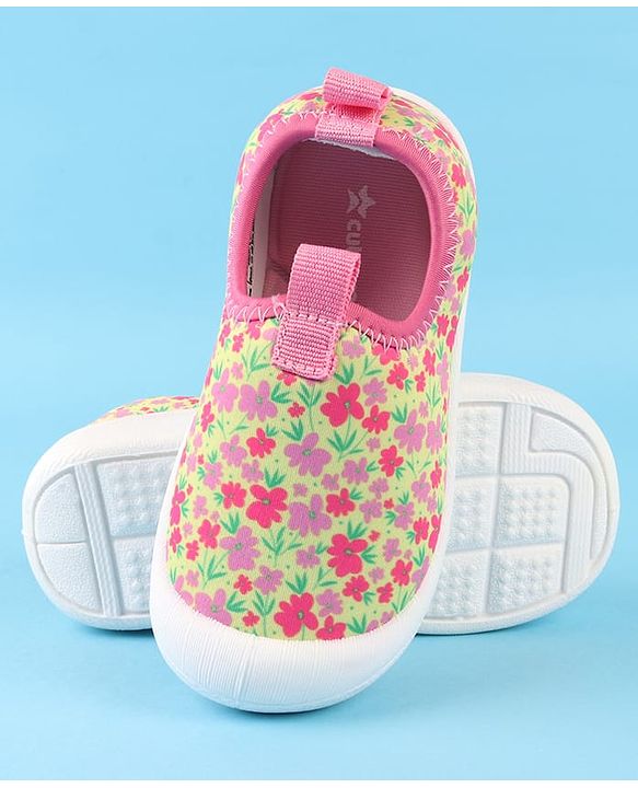Cute Walk by Babyhug Slip On Casual Shoes with Floral Print - Pink