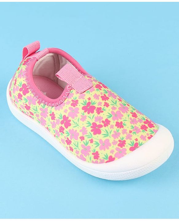 Cute Walk by Babyhug Slip On Casual Shoes with Floral Print - Pink