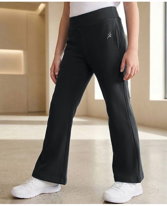 Pine Active Knit Full Length Solid 4 Way Stretch Flared Leggings - Black