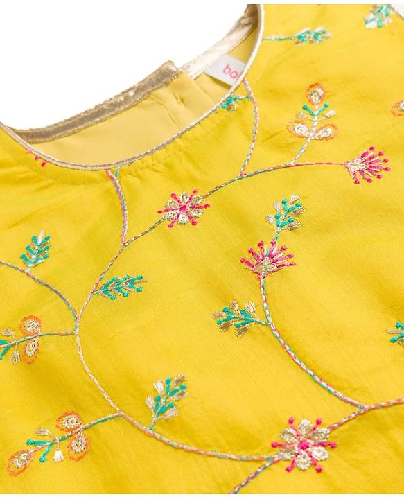 Babyhug Net Woven Sleeveless Chanderi Embroidered Long Choli With Net Lehenga and Dupatta Set- Fuchsia & Lime Green