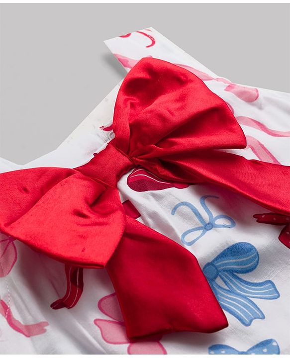 Babyhug 100% Cotton Woven Sleeveless Top With Bow Print & Applique - Multicolor