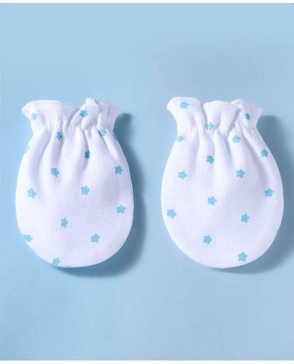 Babyhug 100% Cotton Knit Star Printed Mittens & Booties Set - White