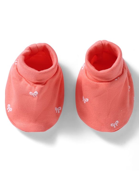 Babyhug 100% Cotton Interlock Knit Cap, Mitten & Booties With Bow Print Coral - Diameter 10 cm