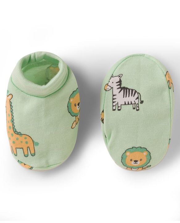 Babyhug 100% Cotton Interlock Knit Animal Printed Cap Mittens & Booties Set Light Green - Diameter 11 cm