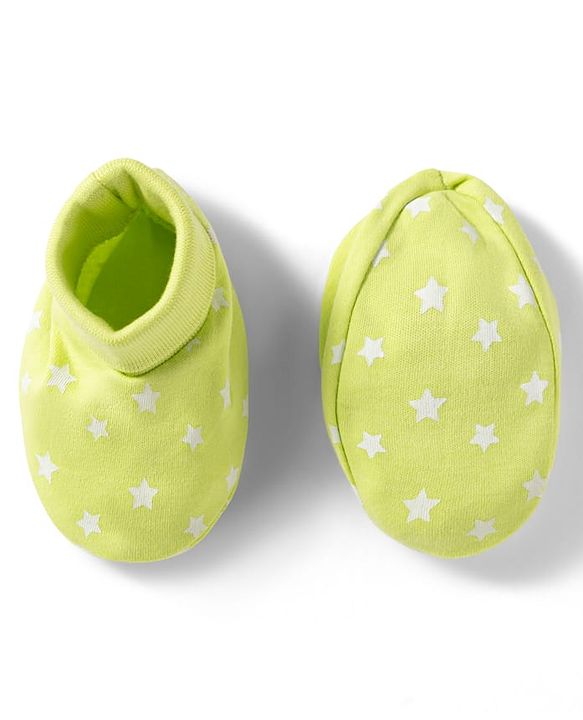 Babyhug 100% Cotton Knit Mittens & Booties With Star Print - Multicolor