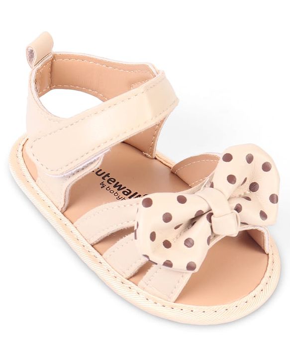 Cute Walk by Babyhug Velcro Closure Booties With Bow Applique & Polka Dots Print - White