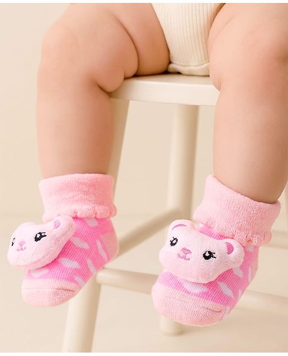 Cute Walk by Babyhug Fabric Ankle Length Socks Shoes with Heart Design & Bear Applique- Pink