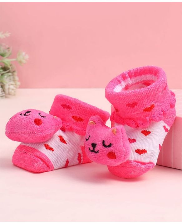 Cute Walk by Babyhug Fabric Ankle Length Socks Shoes with Heart Design & Kitten Applique- Pink