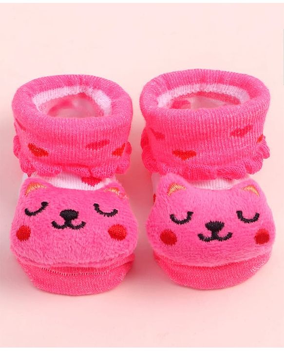Cute Walk by Babyhug Fabric Ankle Length Socks Shoes with Heart Design & Kitten Applique- Pink