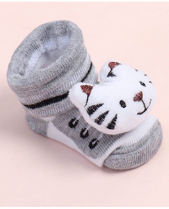 Cute Walk by Babyhug Fabric Ankle Length Socks Shoes with Kitten Design & Applique- Grey