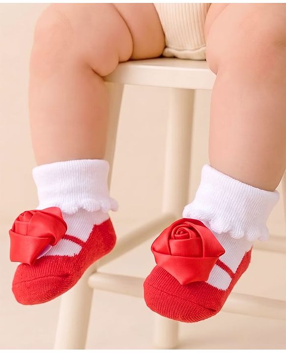 Cute Walk by Babyhug Socks Shoes With Floral Applique - Multicolor